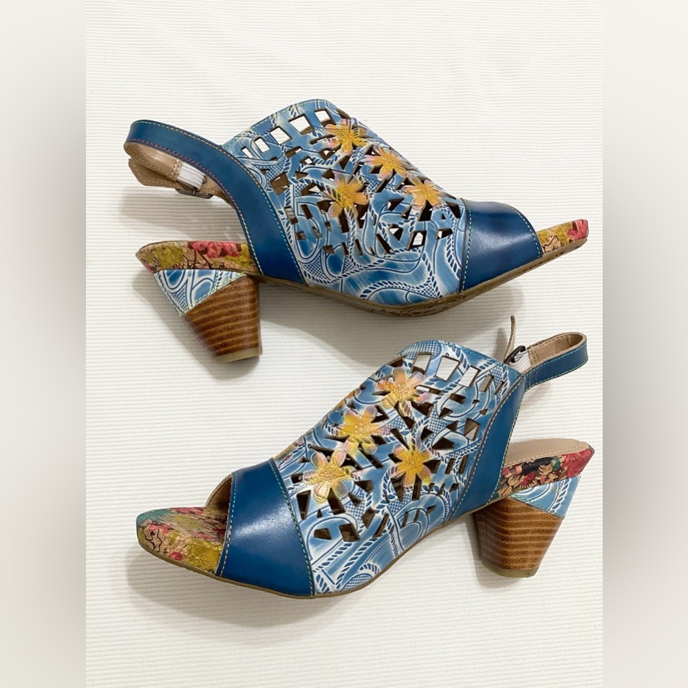 L'Artiste Spring Step Eclipsing Blue Slingback Leather Sandals - Picture 2 of 8